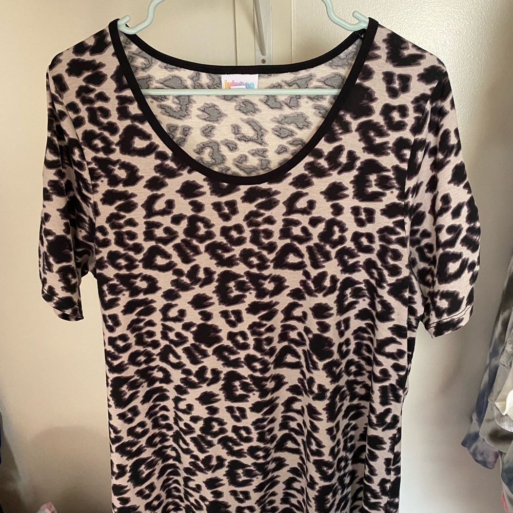 Lularoe Morgan top